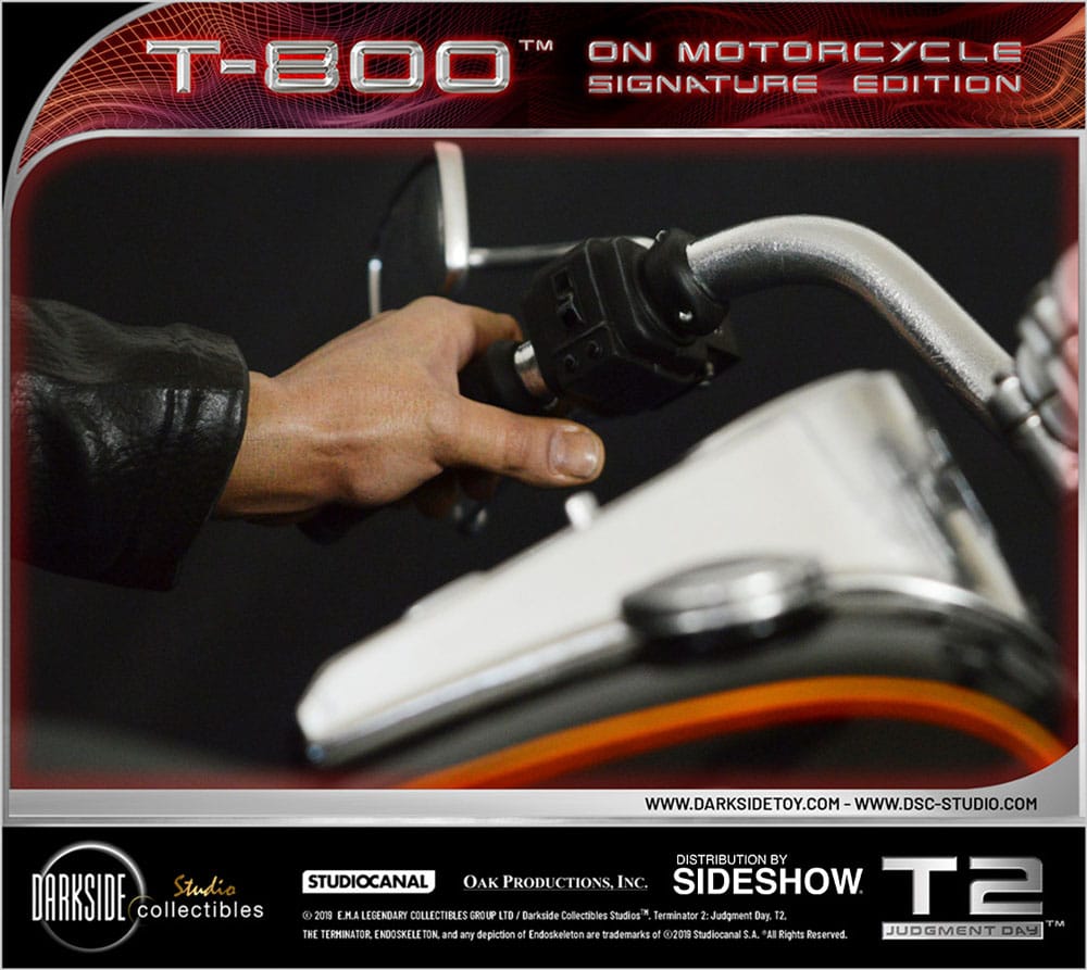 DARKSIDE COLLECTIBLES STUDIO - Terminator 2: Judgment Day Statue 1/4 T-800 on Motorcycle Signature Edition Sideshow Exclusive 50 cm